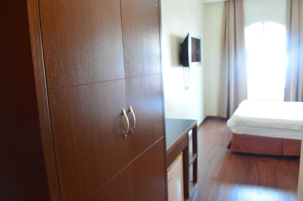 Lintas Plaza Hotel كوتا كينابالو المظهر الخارجي الصورة